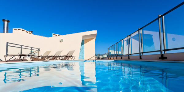 Proyectos Construcción de Piscinas Sant Martí · Piscinas en Áticos
